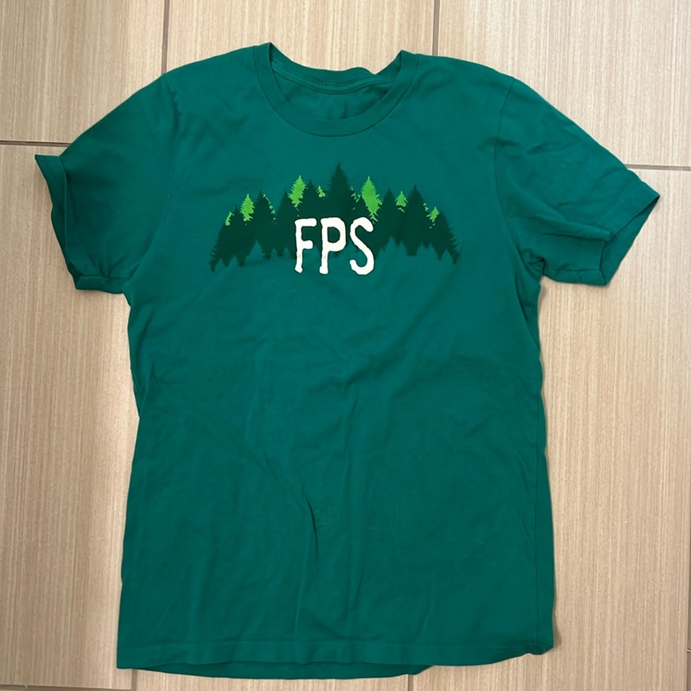 Green tshirt; women’s medium